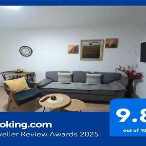 Apartament Regis, Tirana